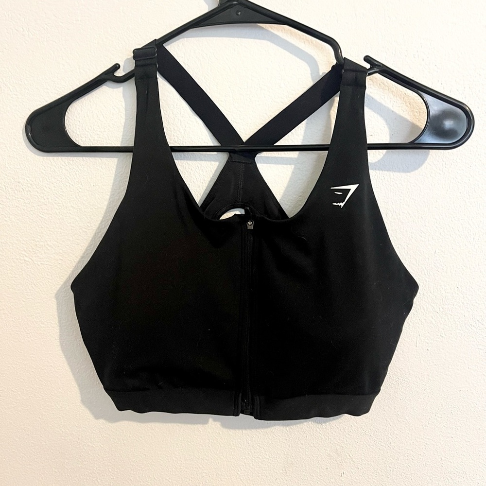 Black zip up sports bra